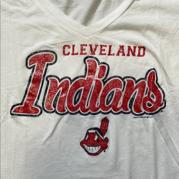 Genuine Merchandise White and Red Fitted T-Shirt - Picture 3 of 4